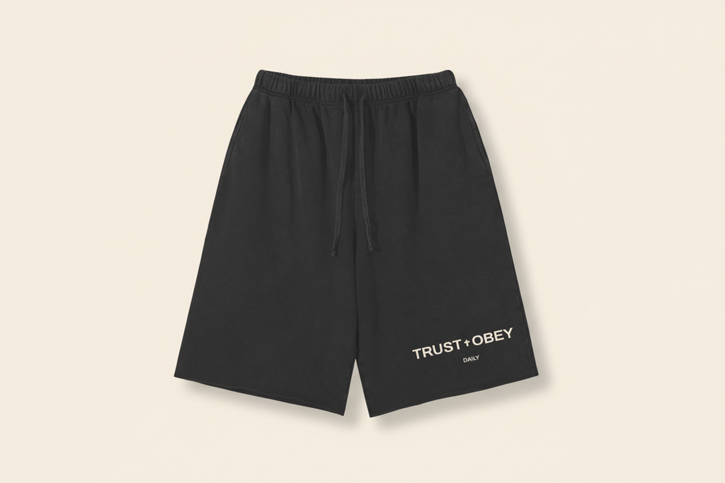Daily Snow Raw Hem Shorts (Unisex)