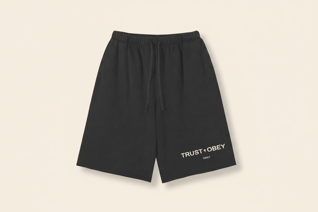 Daily Snow Raw Hem Shorts (Unisex)